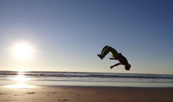 Back-Flip-Cropped-600x356_iStock-503568310.jpg